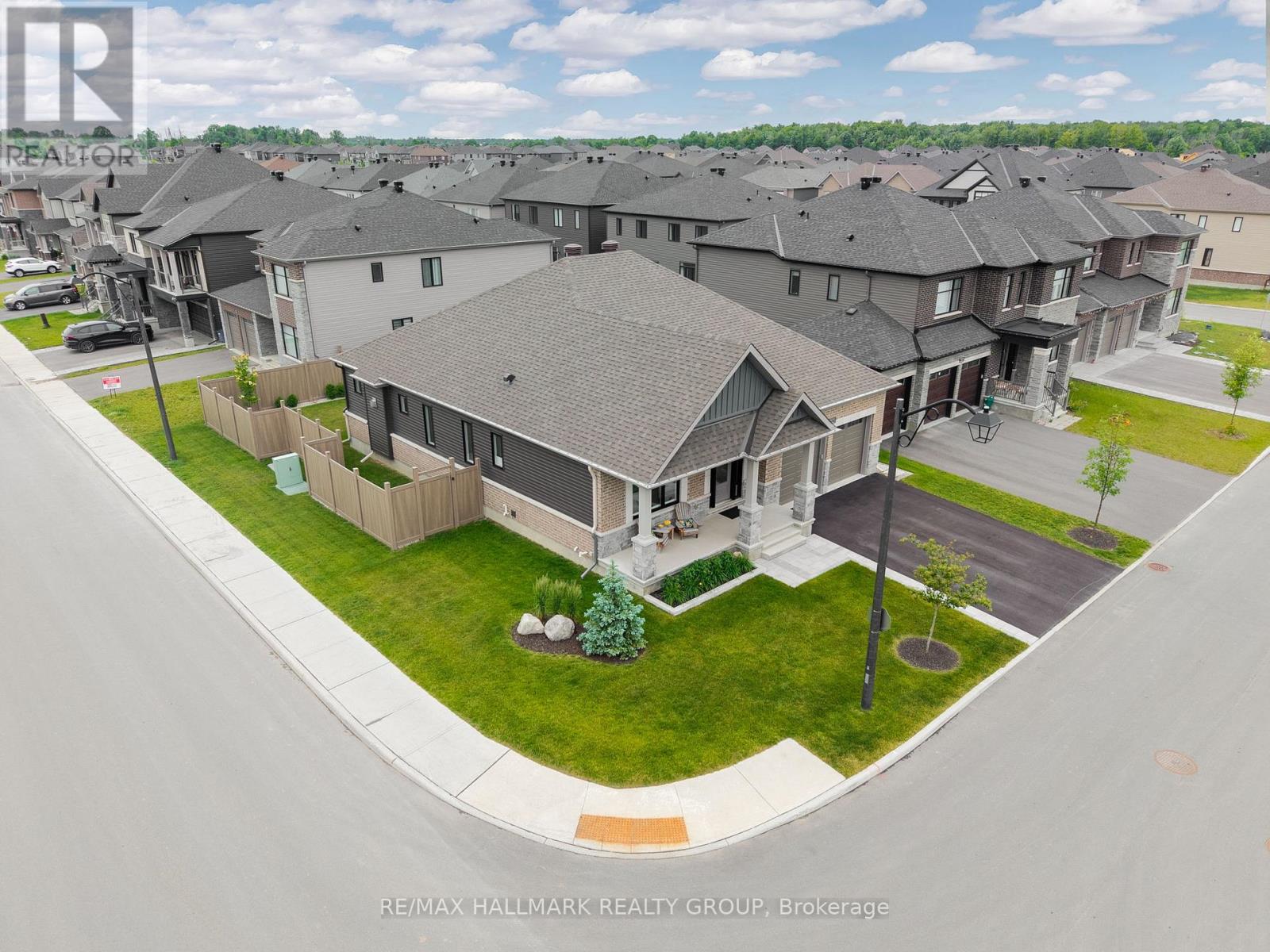 Property at 213 SKIPPER DRIVE image 3