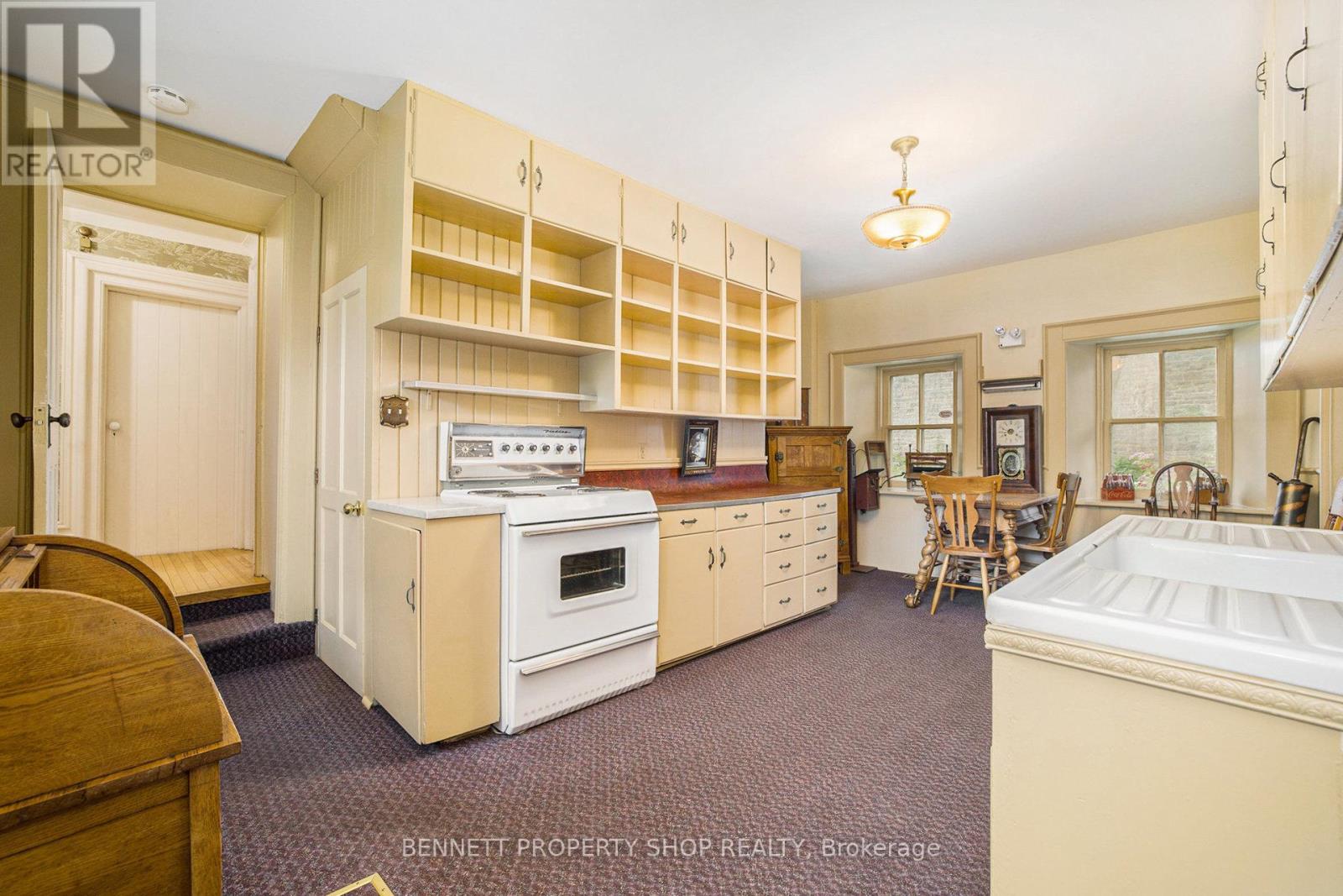 233 Bridge Street, Carleton Place, Ontario  K7C 3H2 - Photo 12 - X12256487