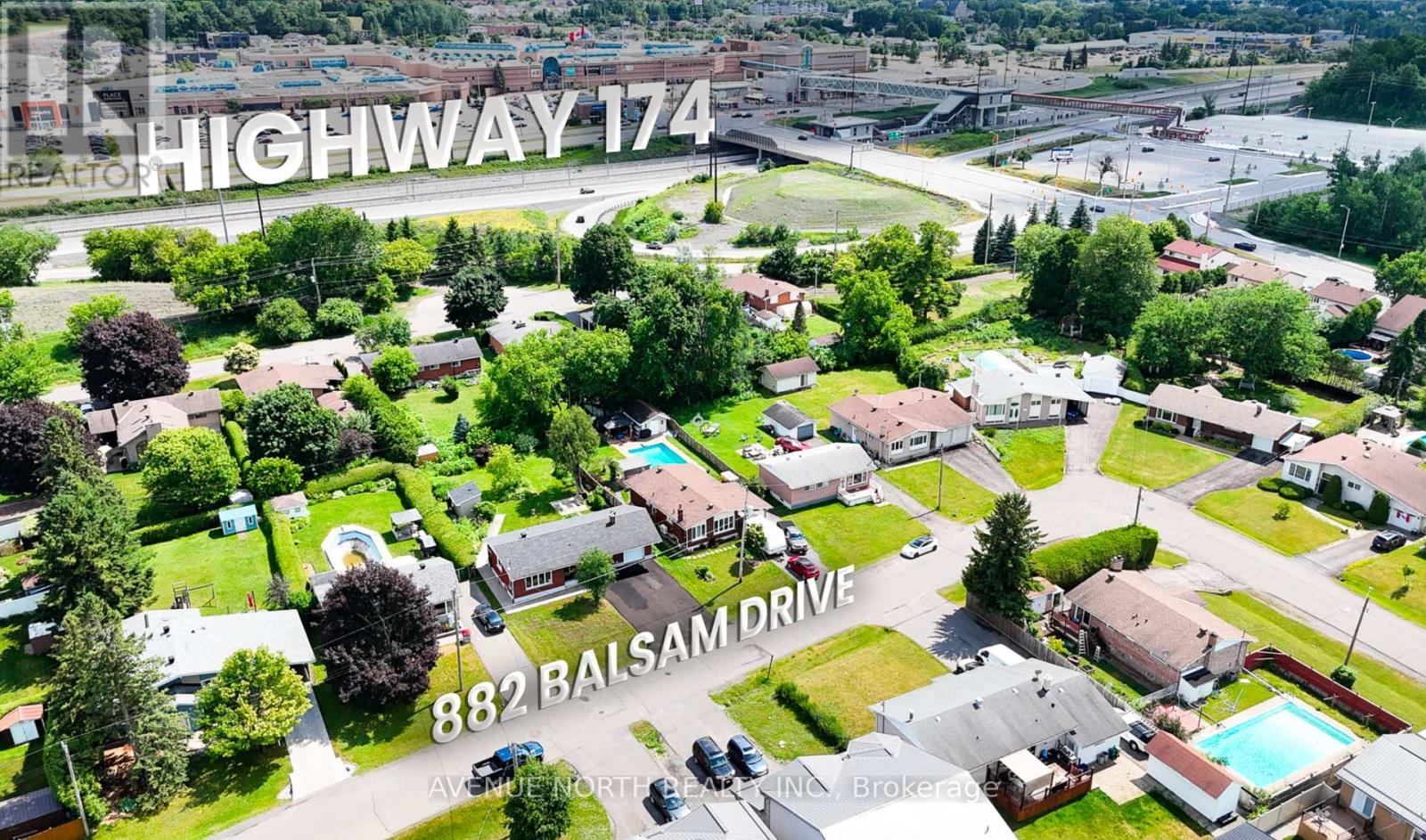 882 Balsam Drive, Ottawa, Ontario  K1E 1B5 - Photo 4 - X12256520