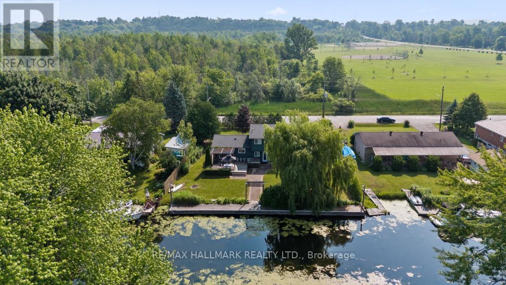 Property at 720 LAKE DRIVE S image 4