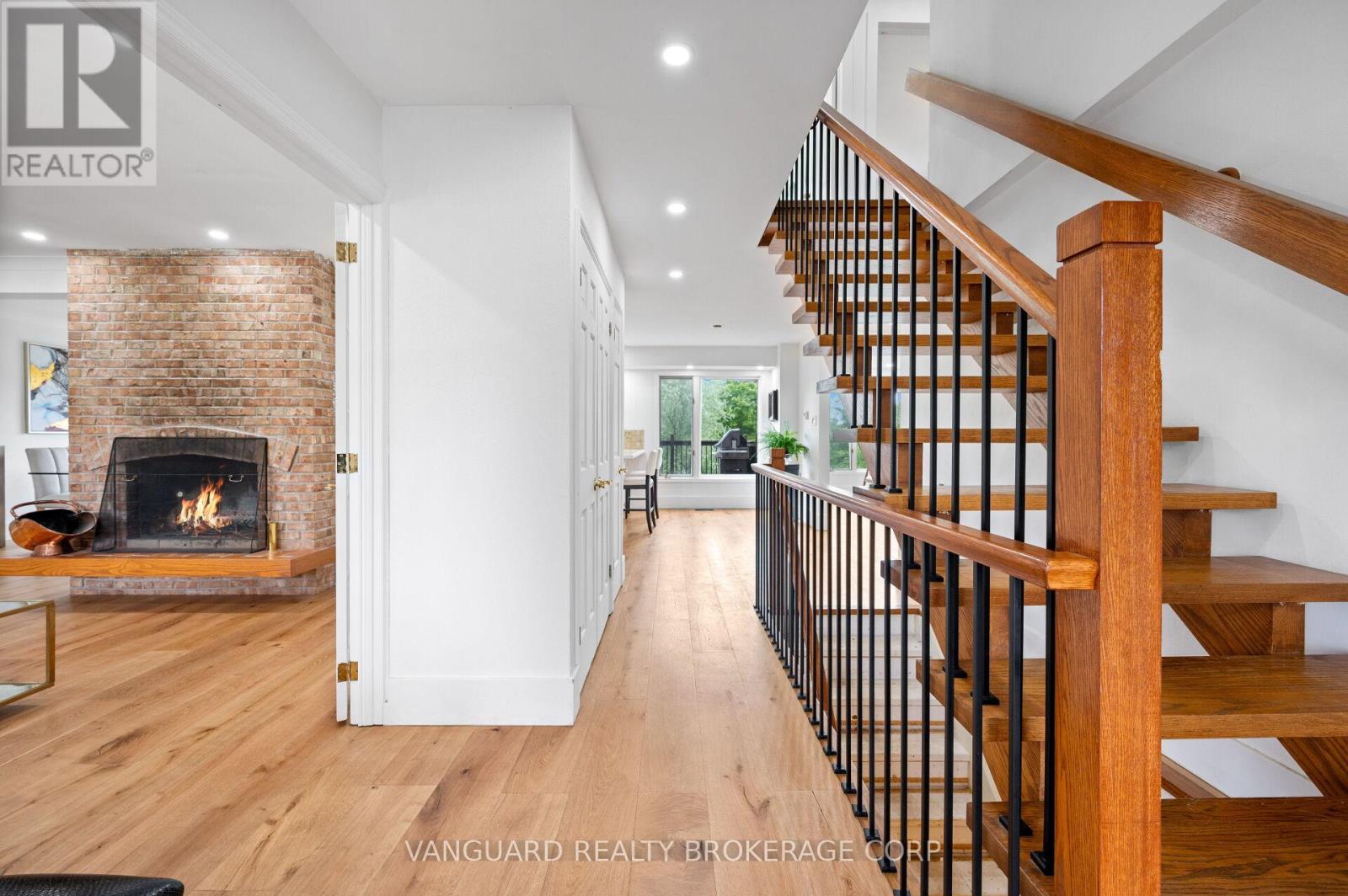 80 Kleins Crescent, Vaughan, Ontario  L0J 1C0 - Photo 12 - N12256386