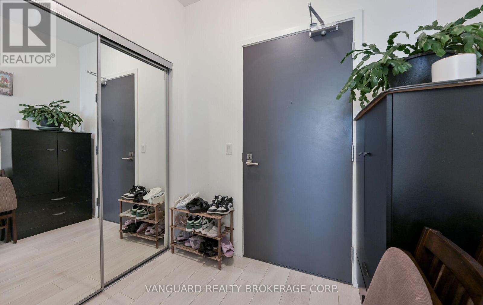 2207 - 2908 Highway 7 Road, Vaughan, Ontario  L4K 0K5 - Photo 10 - N12256450