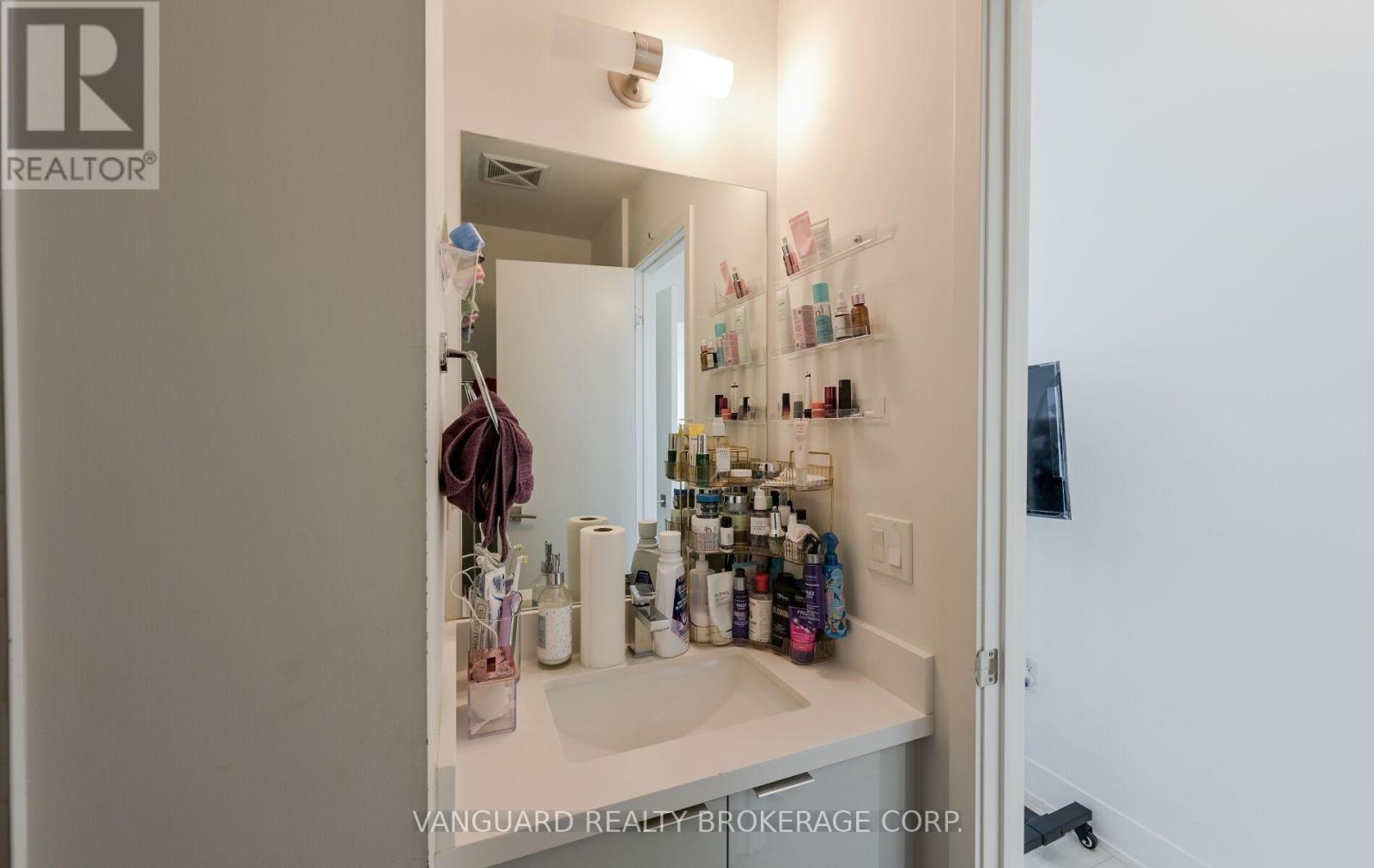 2207 - 2908 Highway 7 Road, Vaughan, Ontario  L4K 0K5 - Photo 36 - N12256450