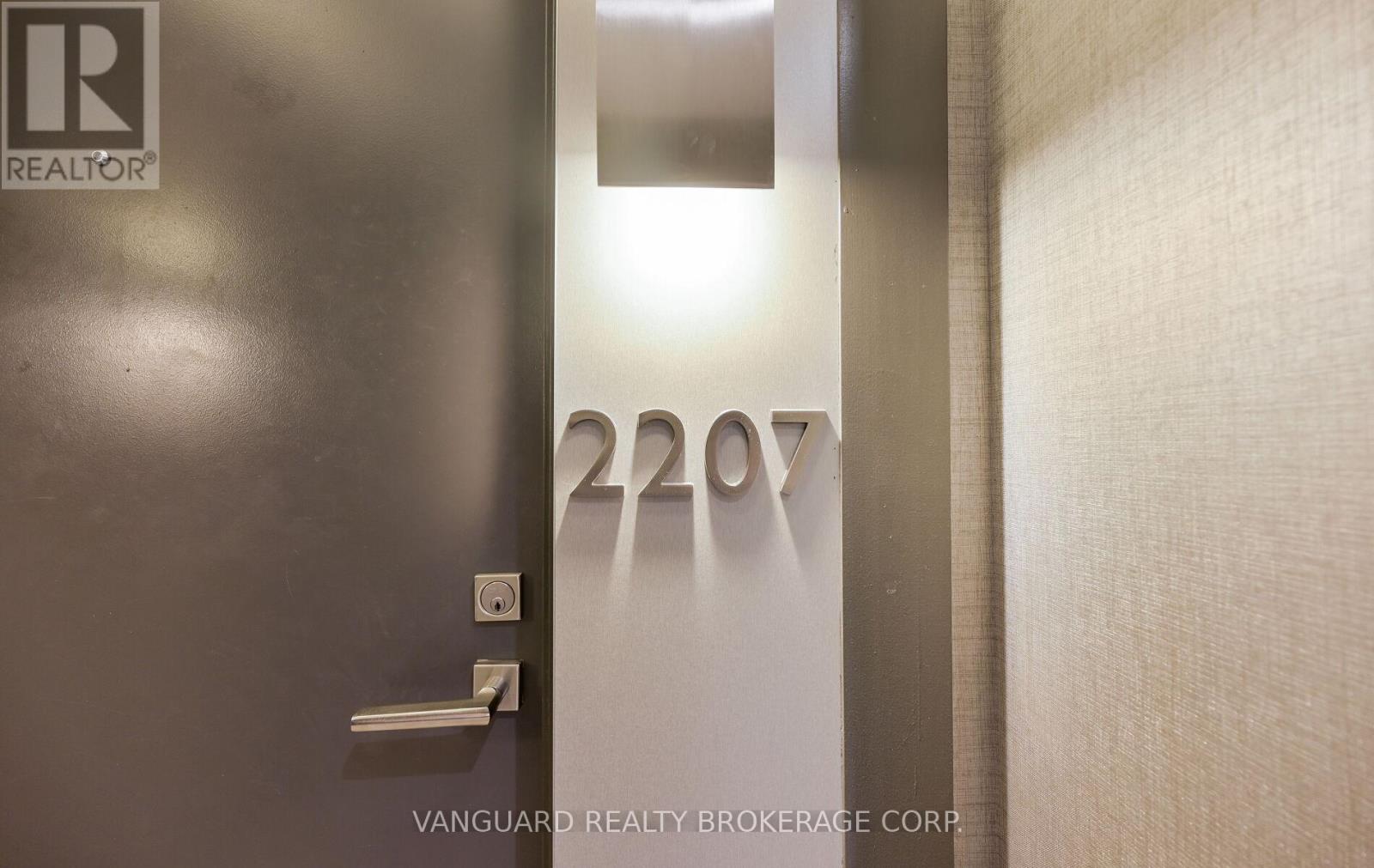 2207 - 2908 Highway 7 Road, Vaughan, Ontario  L4K 0K5 - Photo 9 - N12256450