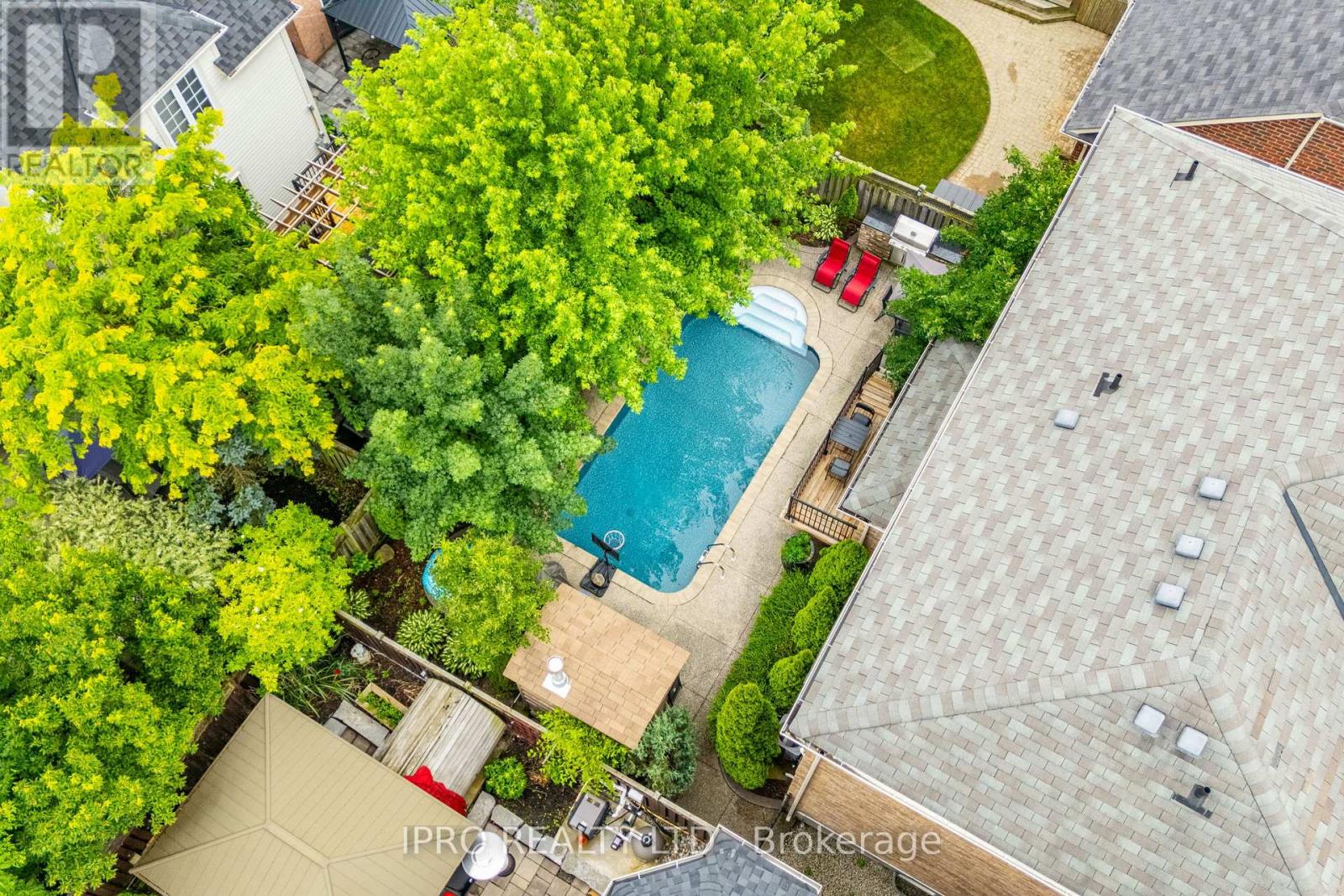 Property at 501 CUSICK CIRCLE image 2