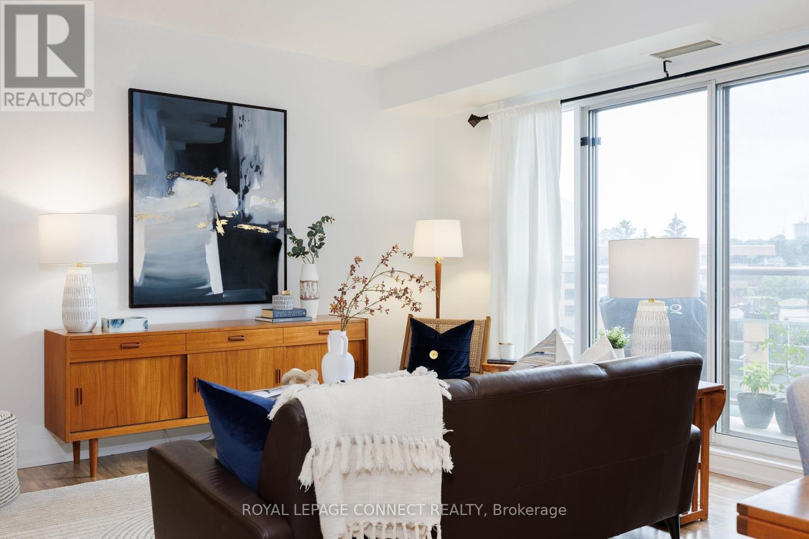 Property at 308 - 2088 LAWRENCE AVENUE W image 4
