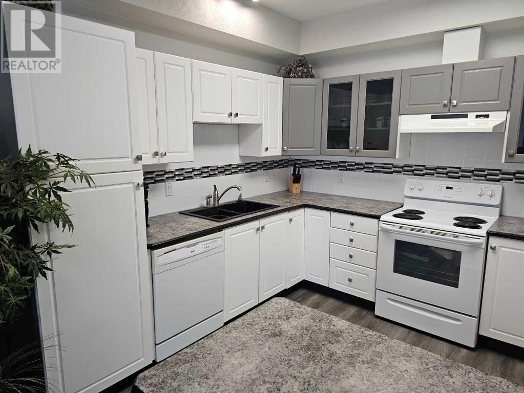 Property at 130, 4512 52 Avenue image 5