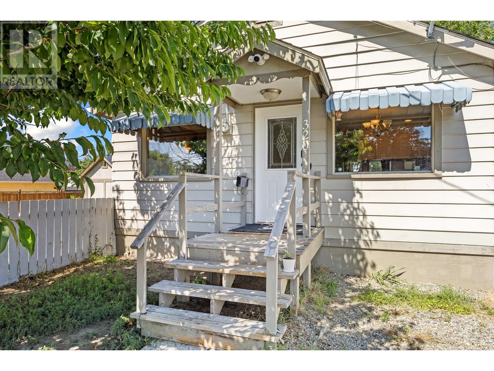 Property at 320 MCGOWAN Avenue image 2