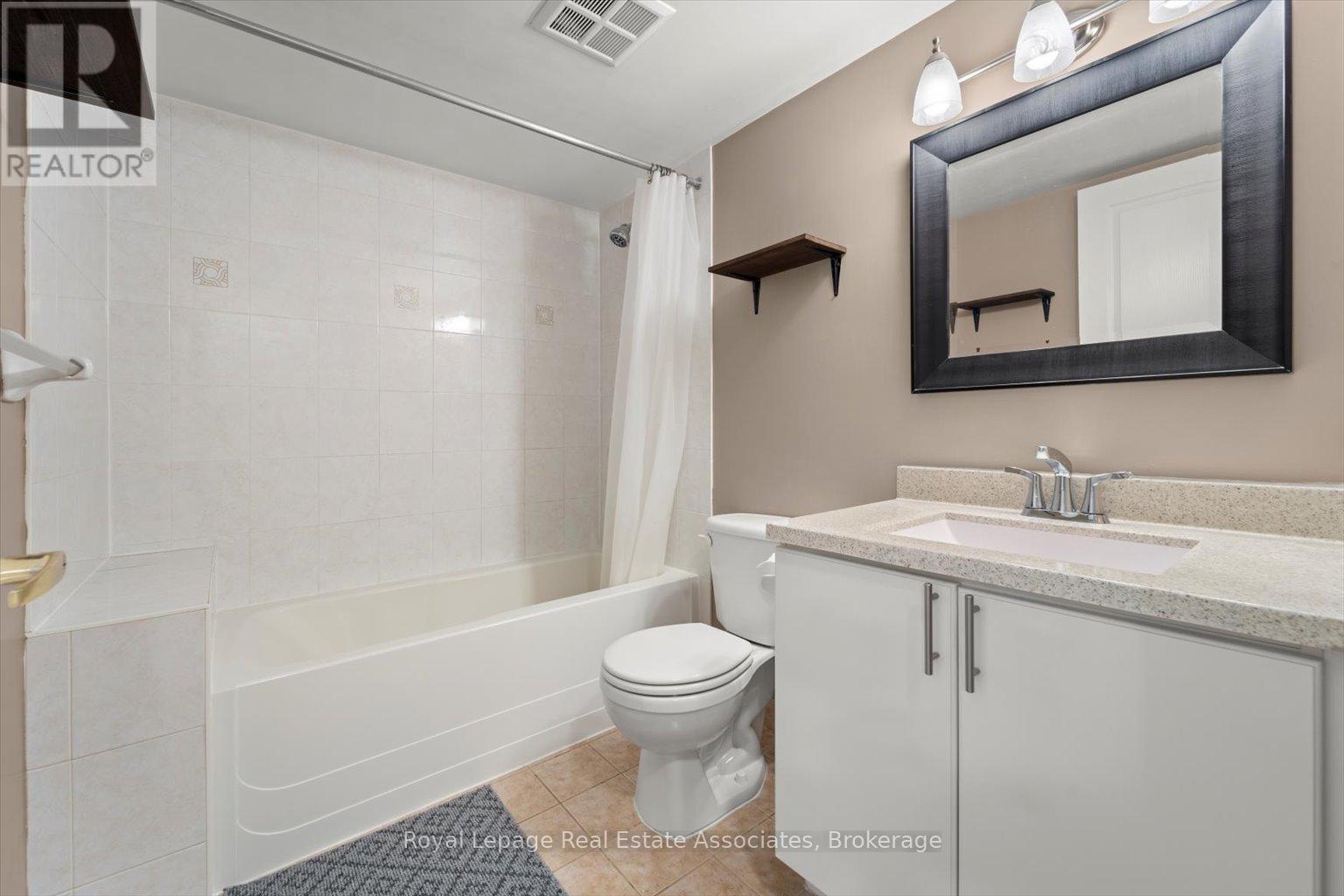 401 - 4879 Kimbermount Avenue, Mississauga, Ontario  L5M 7R8 - Photo 13 - W12256448