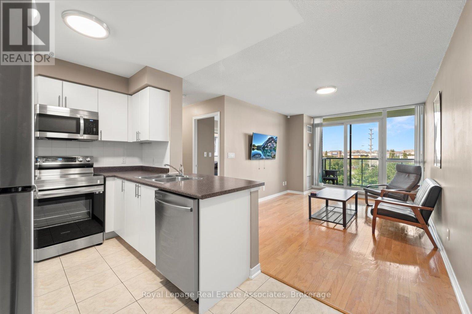 401 - 4879 Kimbermount Avenue, Mississauga, Ontario  L5M 7R8 - Photo 7 - W12256448