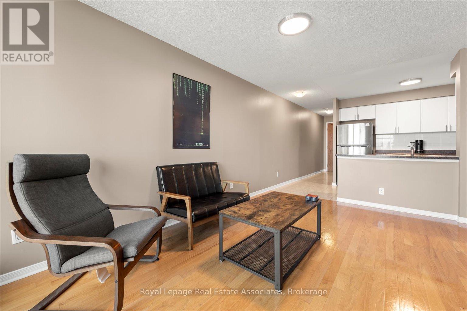 401 - 4879 Kimbermount Avenue, Mississauga, Ontario  L5M 7R8 - Photo 9 - W12256448