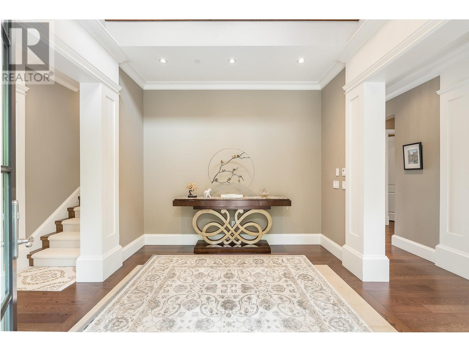 Property at 3918 SOUTHRIDGE AVENUE image 3