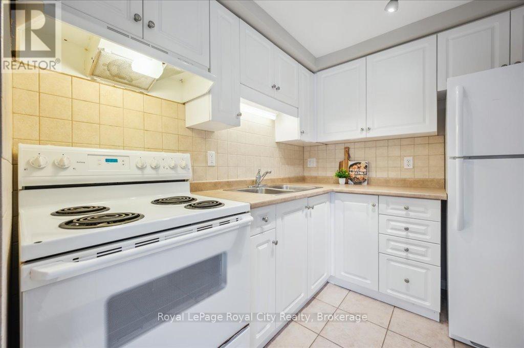 2 - 66 Rodgers Road, Guelph, Ontario N1G 4Y5 - Photo 17 - X12256582