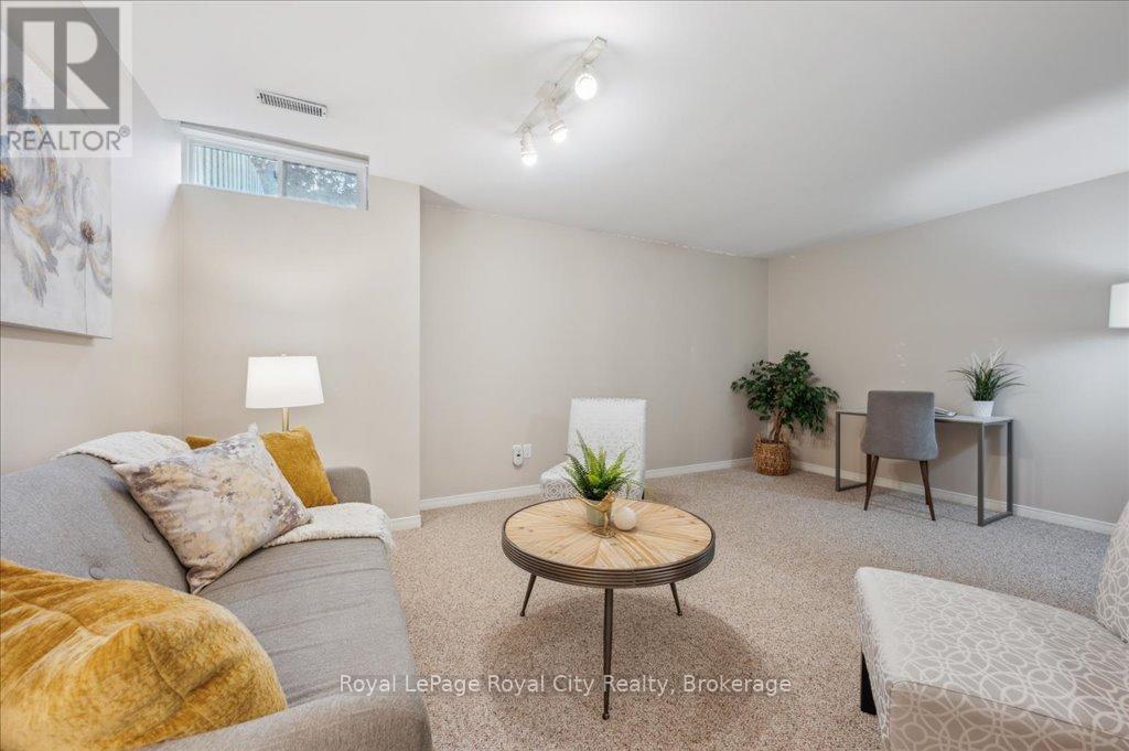 2 - 66 Rodgers Road, Guelph, Ontario N1G 4Y5 - Photo 30 - X12256582