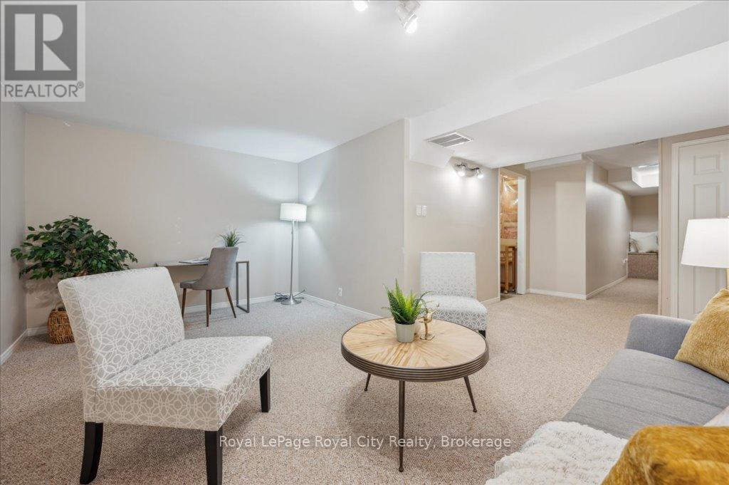 2 - 66 Rodgers Road, Guelph, Ontario N1G 4Y5 - Photo 31 - X12256582