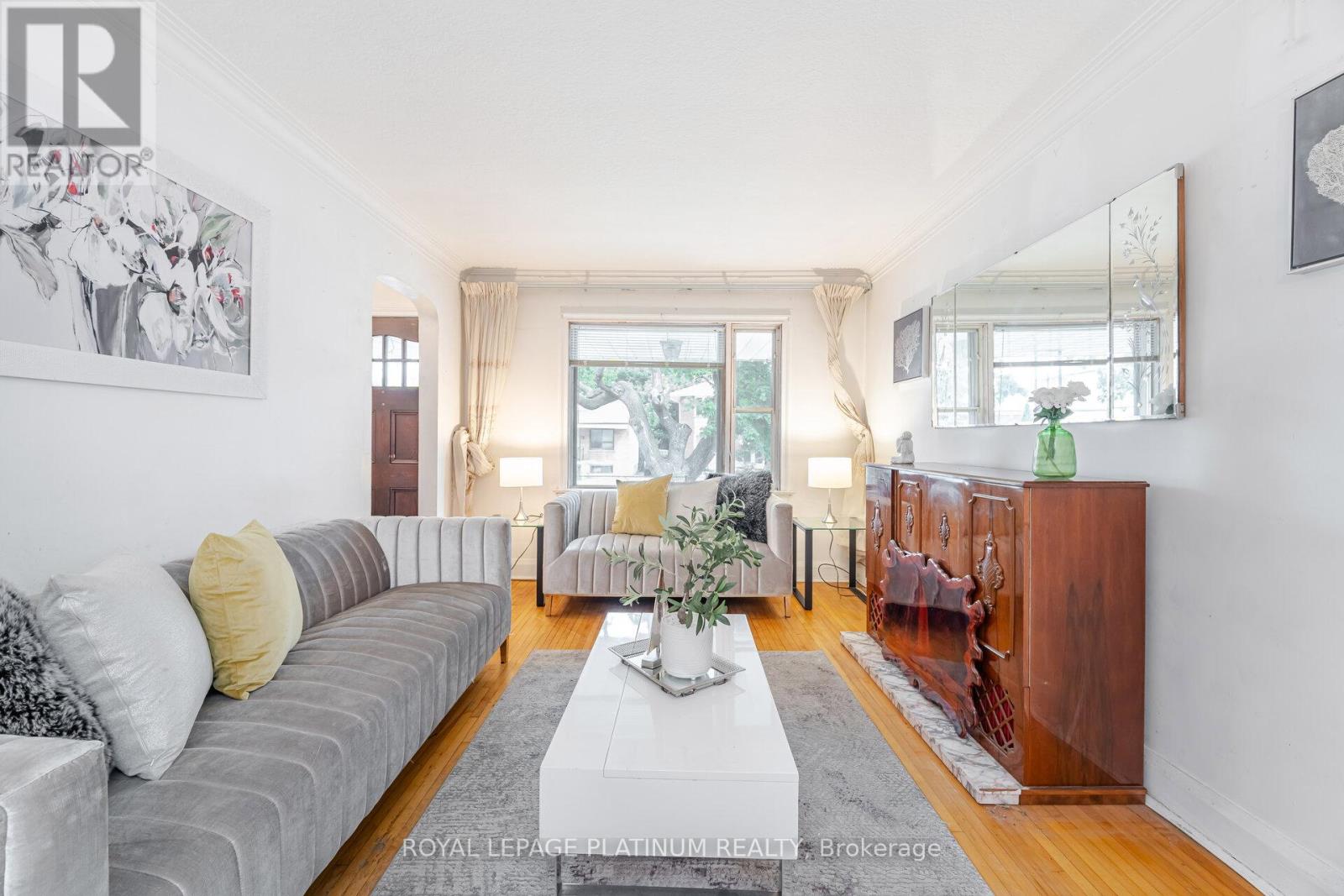 Property at 79 MANITOBA STREET image 4