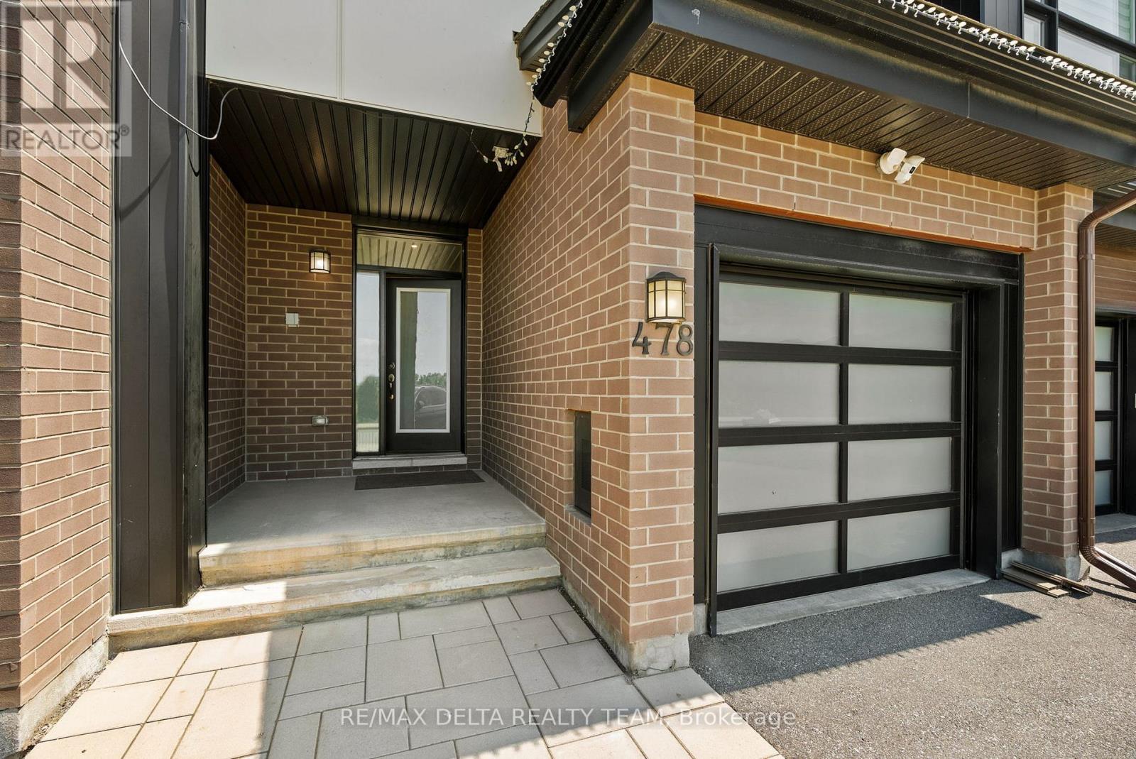 Property at 478 TRIDENT MEWS image 3