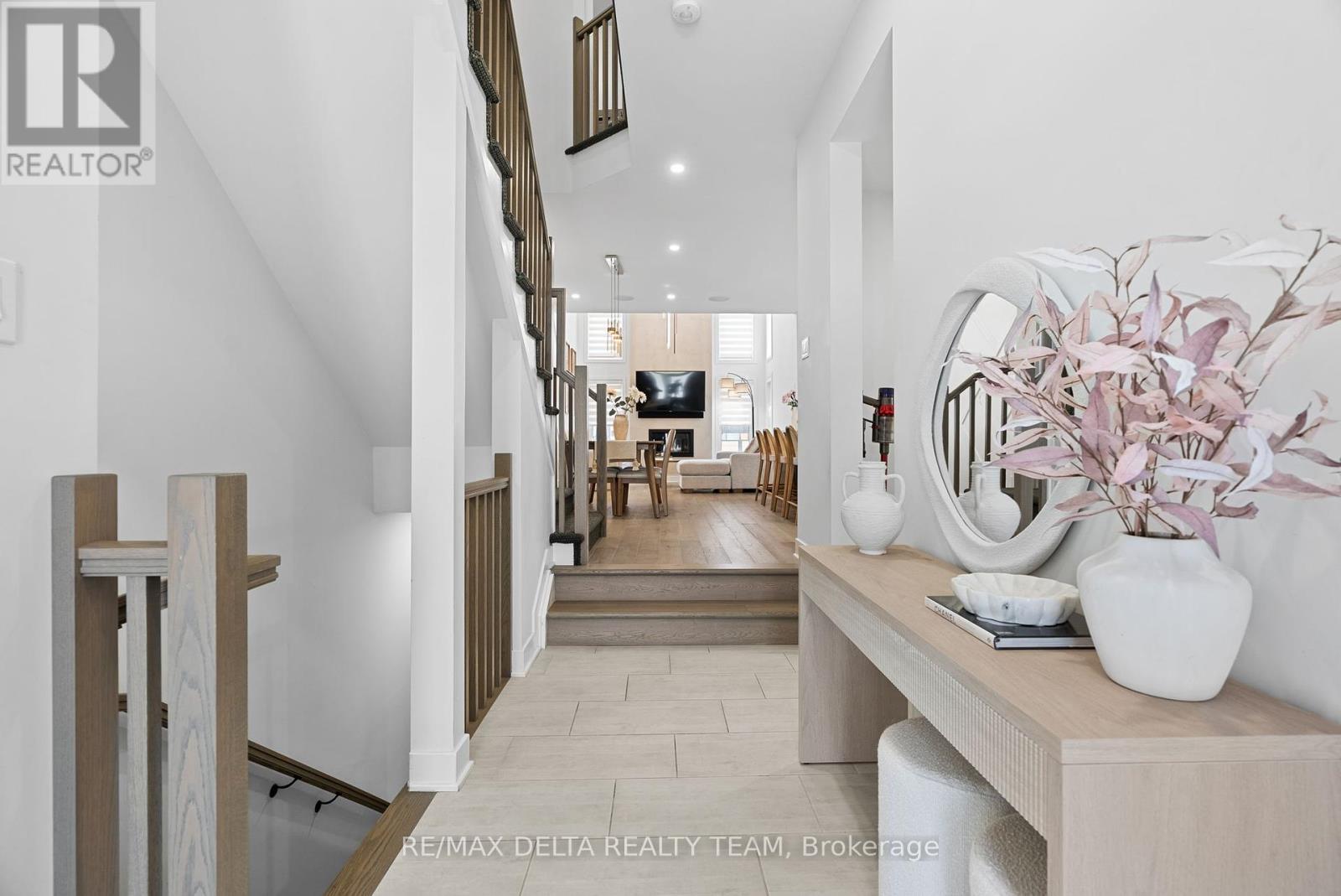 Property at 478 TRIDENT MEWS image 5