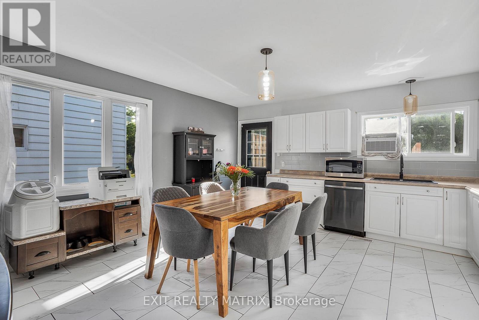 386 Gordon Street, Hawkesbury, Ontario  K6A 1S7 - Photo 7 - X12256592