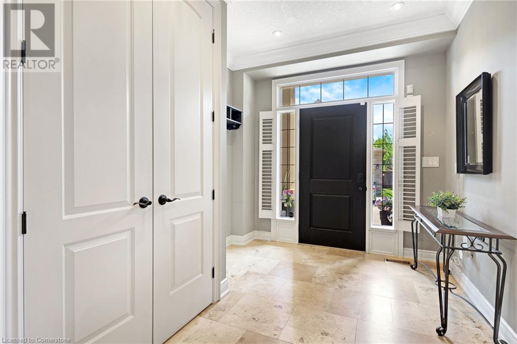 Property at 258 EDGEWATER Crescent Unit# 8 image 4