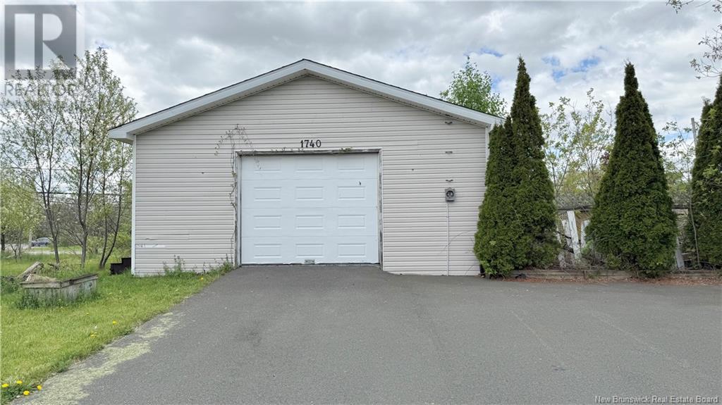 1740 Brideau Avenue, Bathurst, New Brunswick  E2A 2J8 - Photo 39 - NB119647