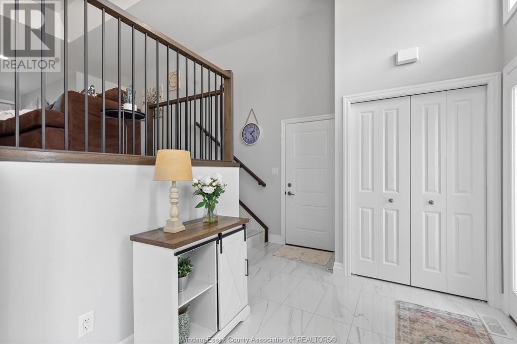 Property at 48 KINGSBRIDGE DRIVE image 5