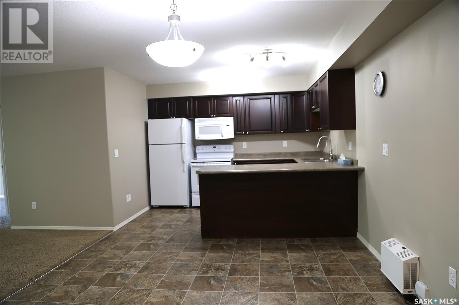 Property at 106 215 Smith STREET N image 5