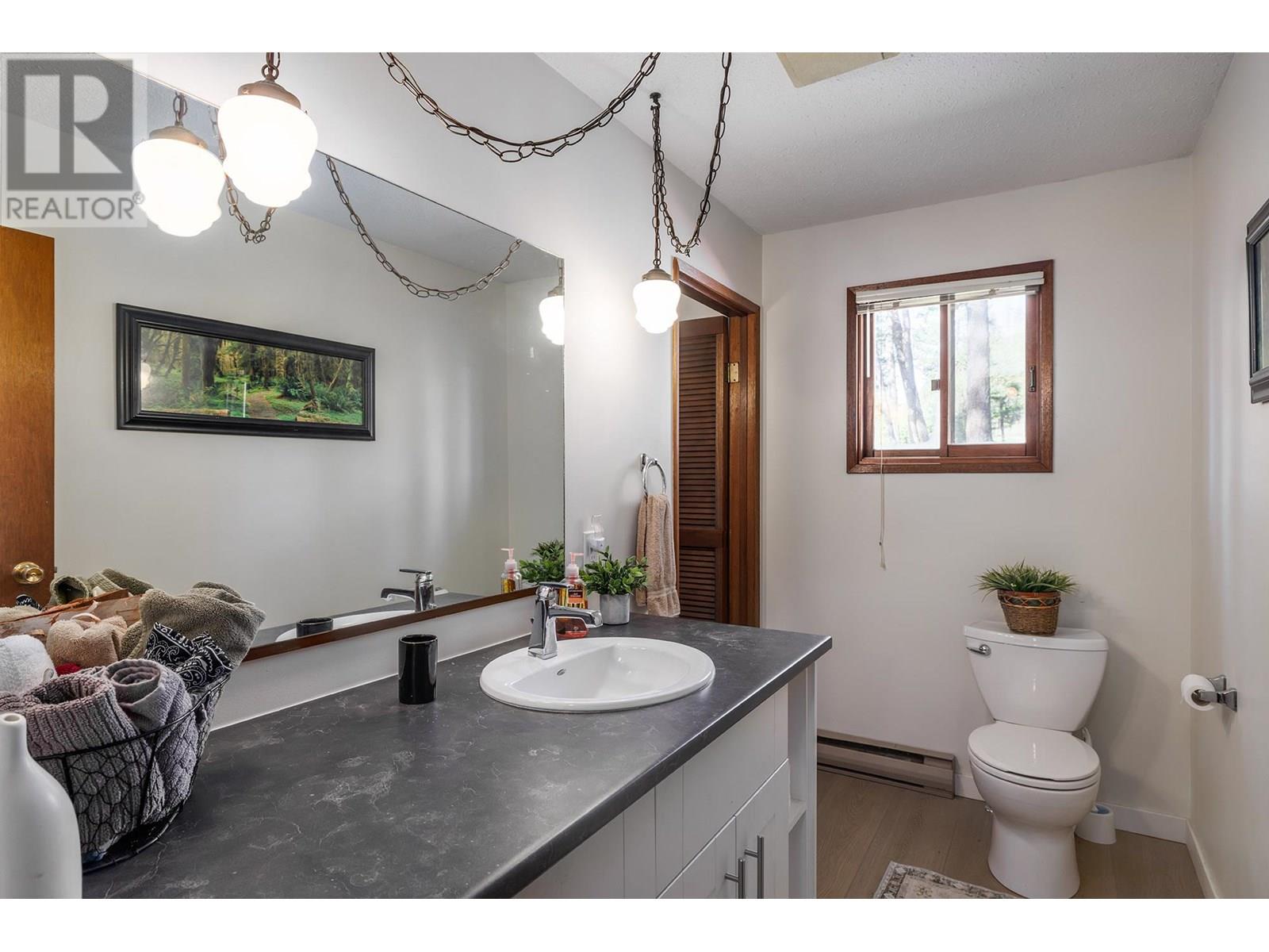 10623 Hwy 33 Highway E, Kelowna, British Columbia  V1P 1J9 - Photo 12 - 10353917