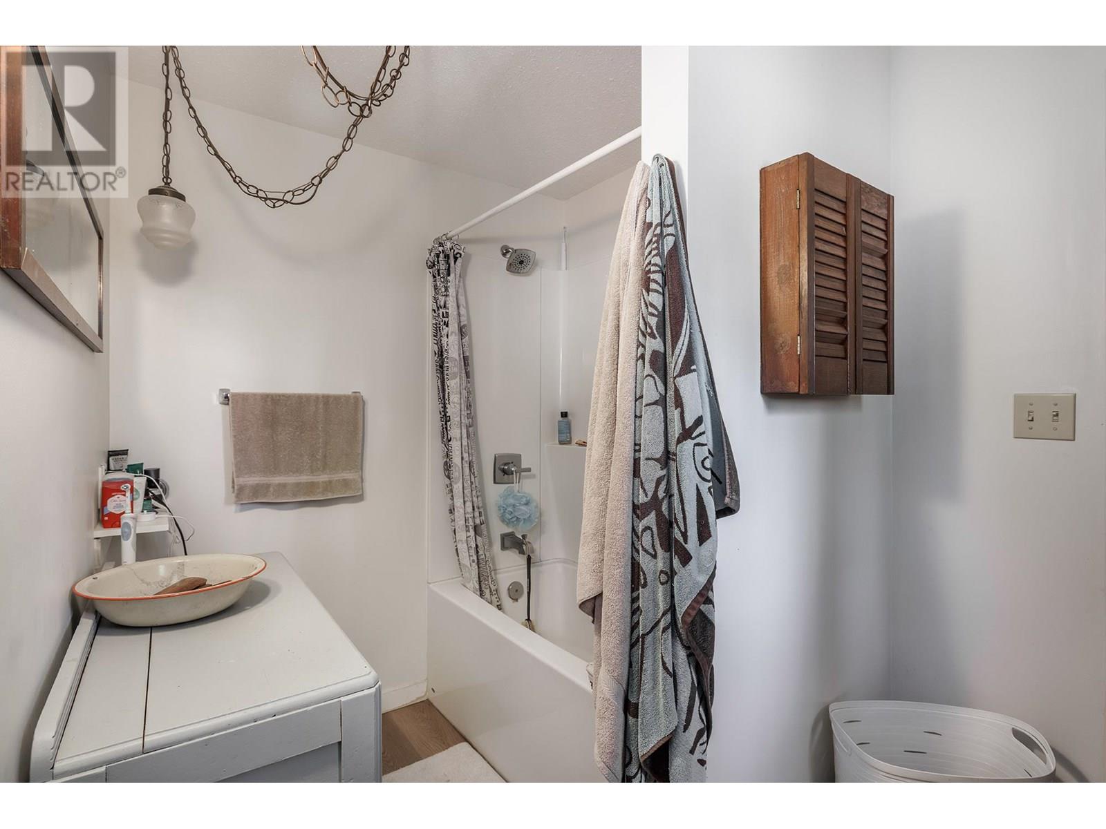 10623 Hwy 33 Highway E, Kelowna, British Columbia  V1P 1J9 - Photo 13 - 10353917