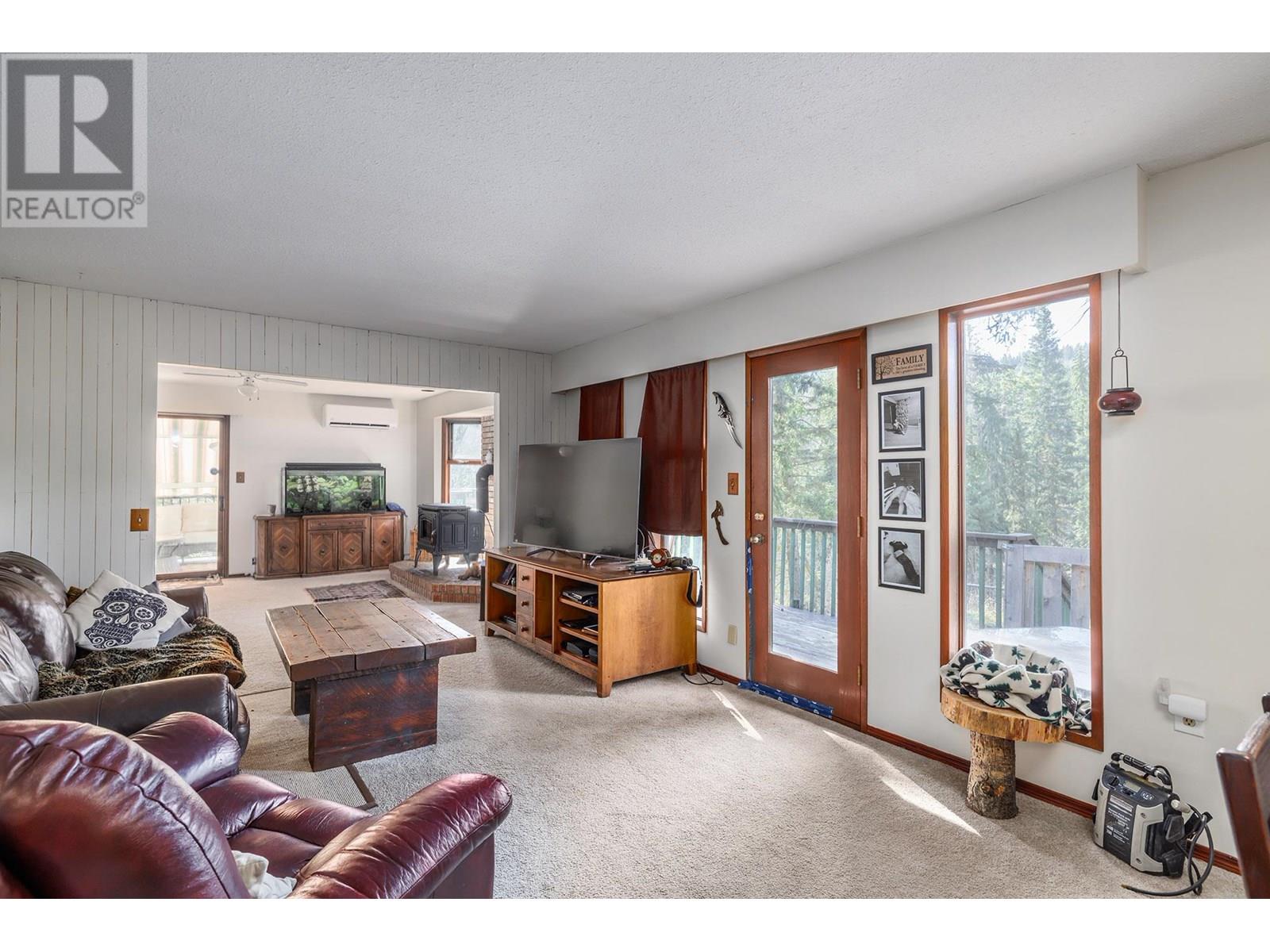 10623 Hwy 33 Highway E, Kelowna, British Columbia  V1P 1J9 - Photo 3 - 10353917