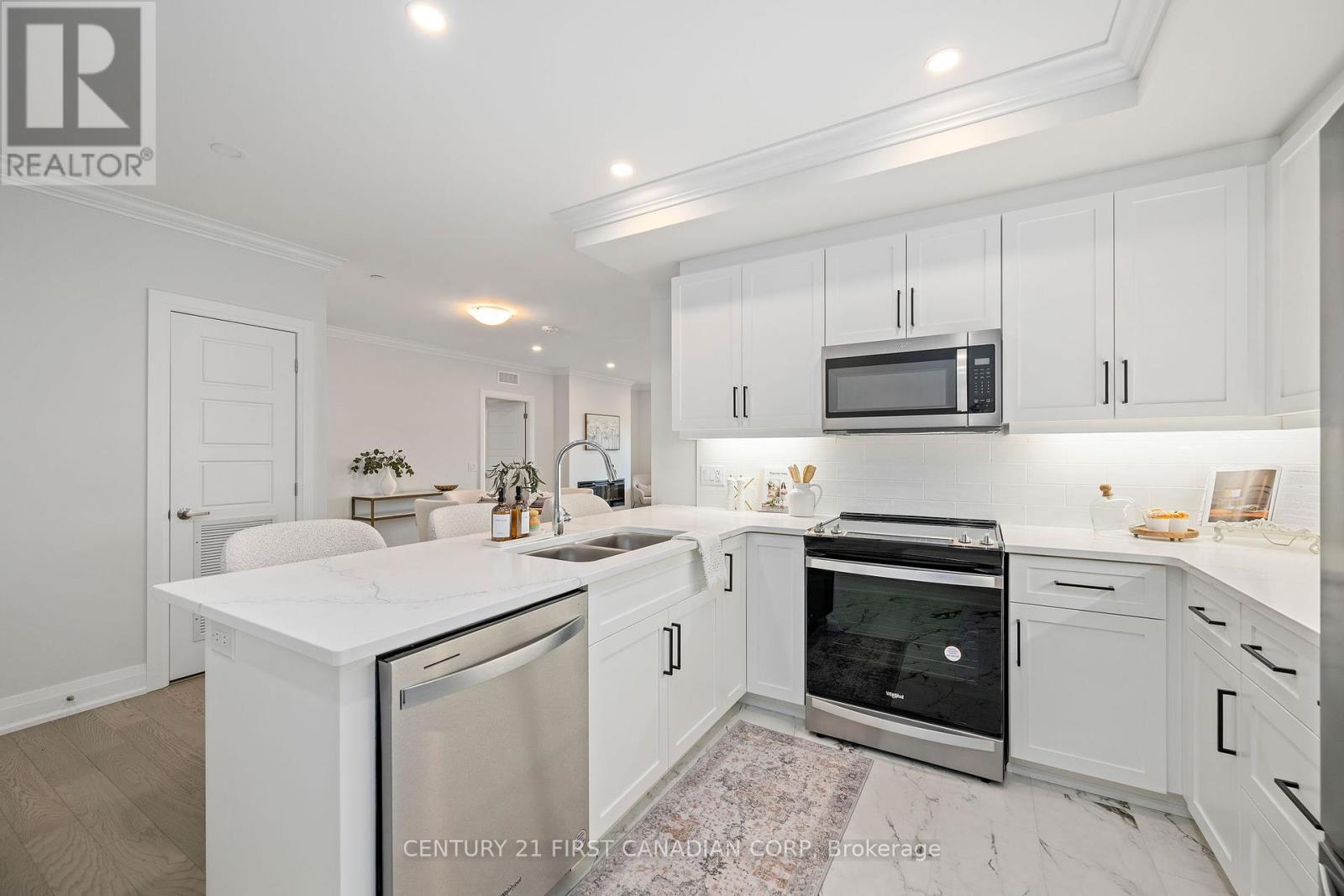 213 - 1560 Upper West Avenue, London South (South B), Ontario  N6K 0L1 - Photo 3 - X12256698