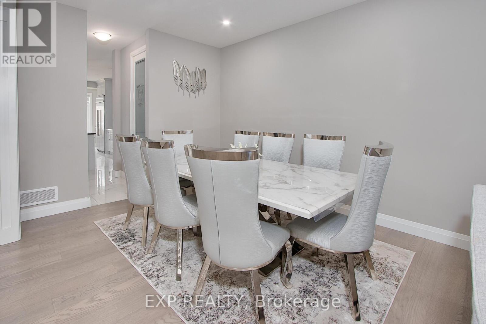 36 Hazelwood Pass, Thames Centre, Ontario  N0L 1G2 - Photo 10 - X12256783