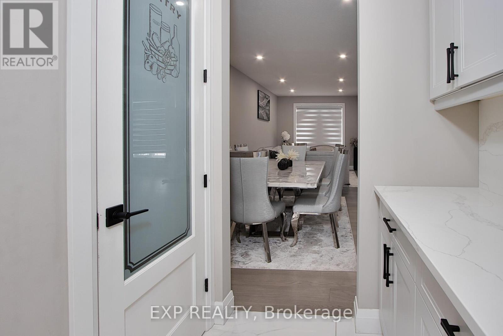 36 Hazelwood Pass, Thames Centre, Ontario  N0L 1G2 - Photo 22 - X12256783