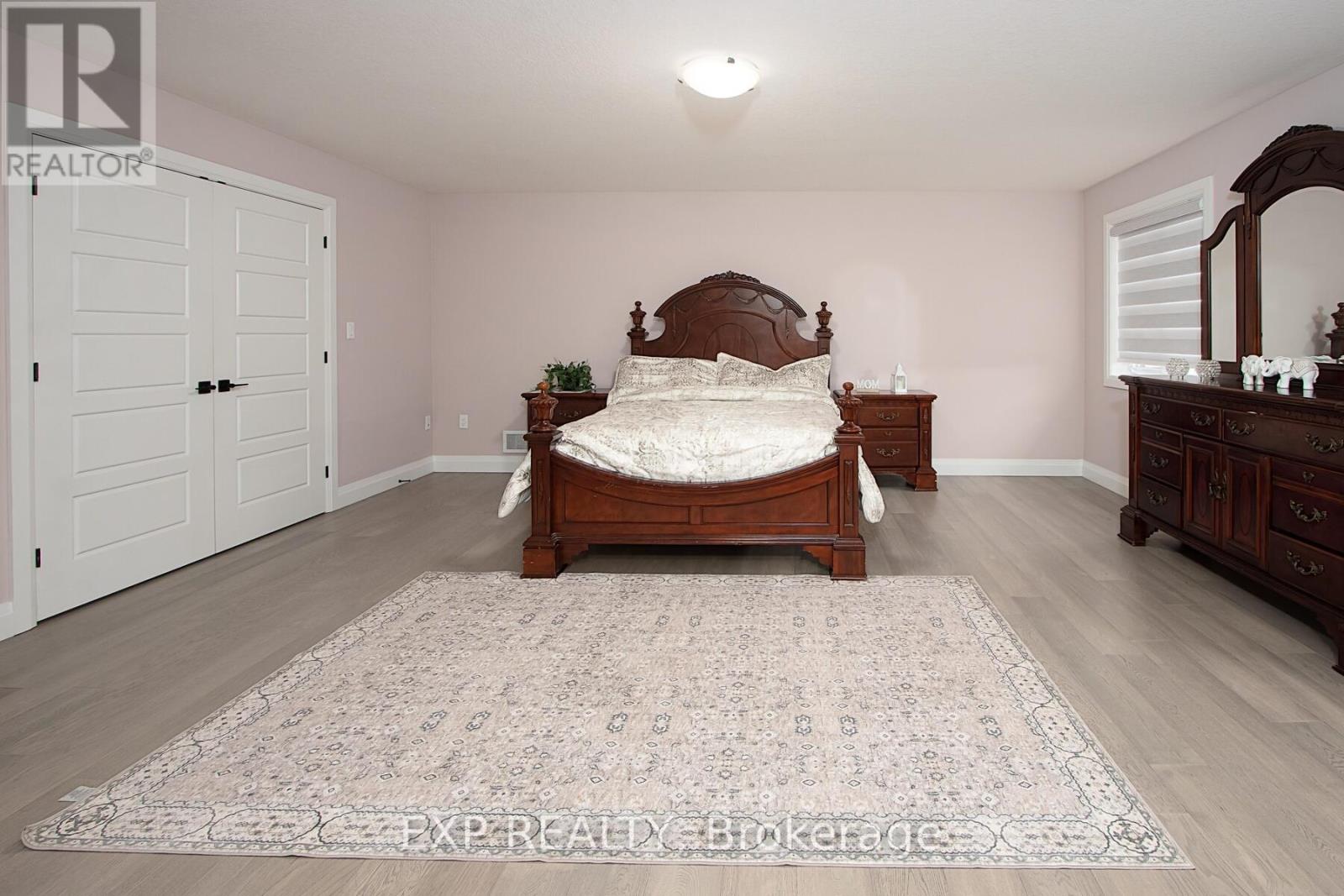 36 Hazelwood Pass, Thames Centre, Ontario  N0L 1G2 - Photo 26 - X12256783