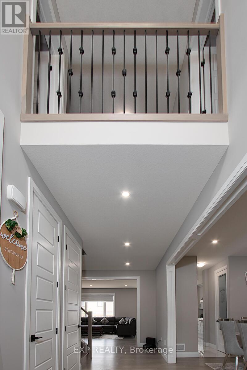 36 Hazelwood Pass, Thames Centre, Ontario  N0L 1G2 - Photo 3 - X12256783