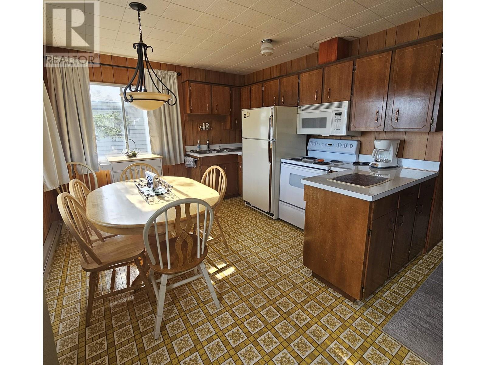 7228 Boulanger Road, Lone Butte, British Columbia  V0K 1X1 - Photo 12 - R3004053