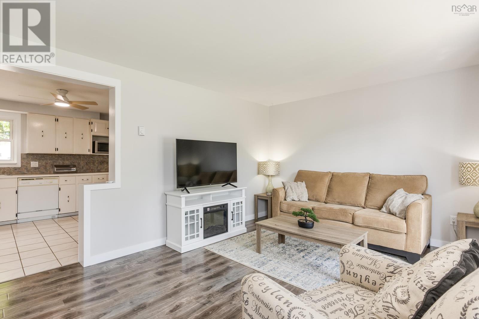Property at 49 Rogers Drive image 5