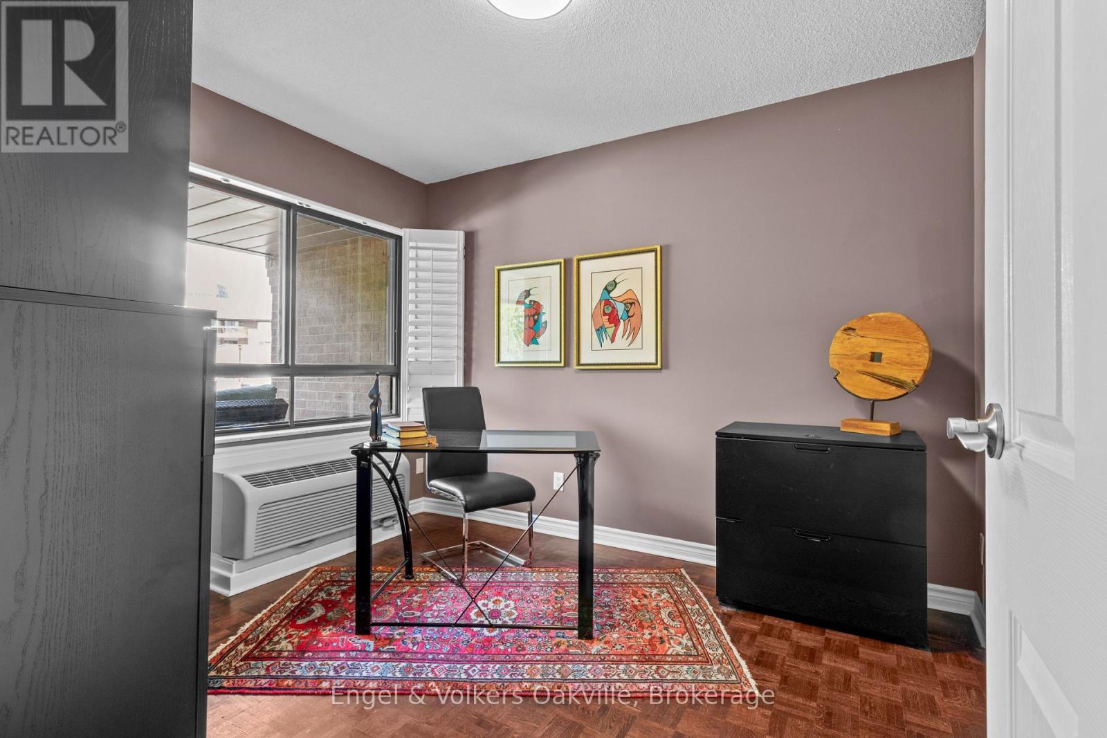 Property at 402 - 1000 CEDARGLEN GATE image 5