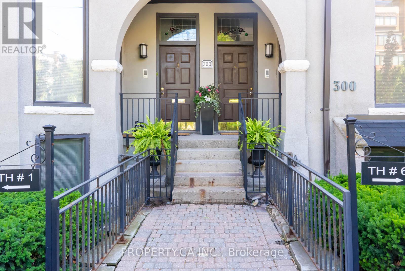 Property at 5 - 300 AVENUE ROAD image 3