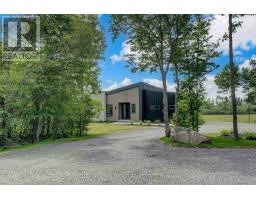 13 Partridge Hollow Road, Prince Edward County (Hillier Ward), Ca