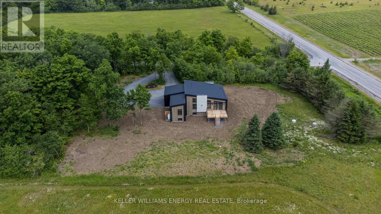 13 Partridge Hollow Road, Prince Edward County, Ontario  K0K 1T0 - Photo 7 - X12255477