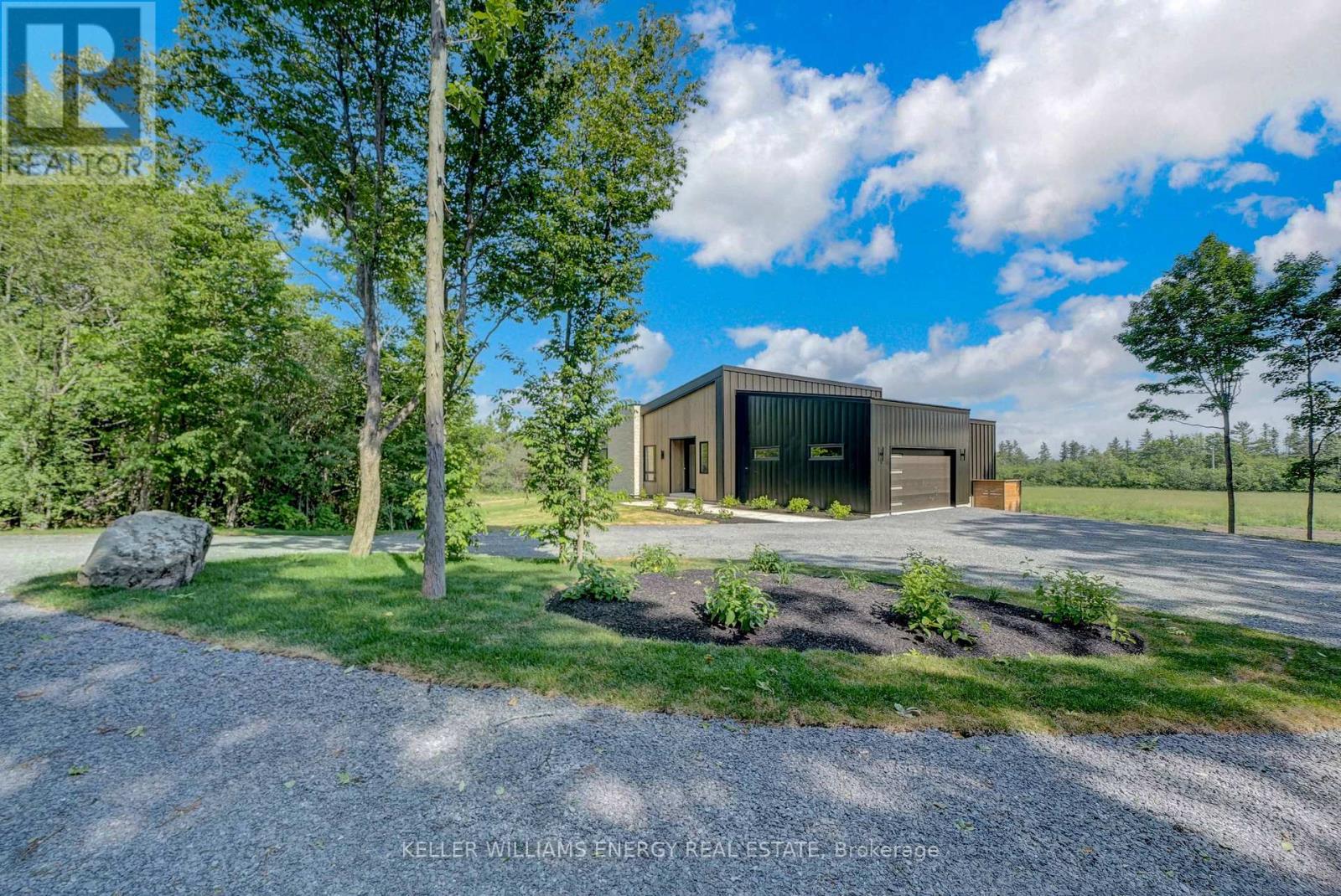 13 Partridge Hollow Road, Prince Edward County, Ontario  K0K 1T0 - Photo 4 - X12255477