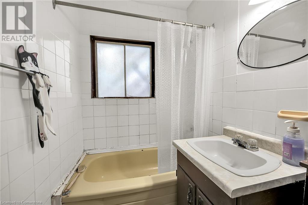 8 Morris Avenue, Hamilton, Ontario  L8L 1X7 - Photo 13 - 40747064