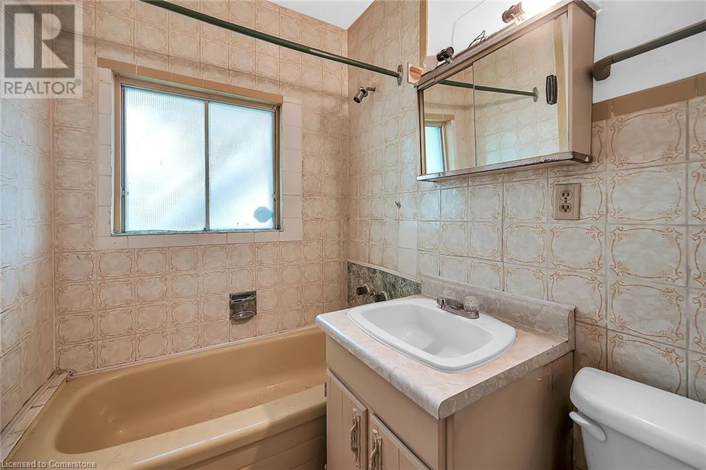 8 Morris Avenue, Hamilton, Ontario  L8L 1X7 - Photo 23 - 40747064