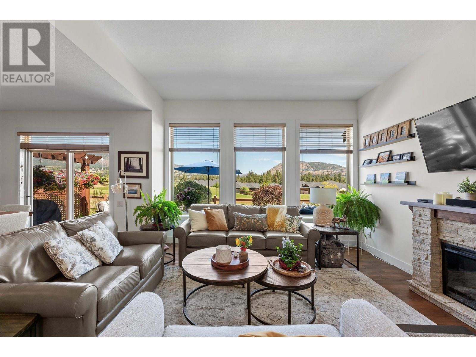 Property at 2140 Serrento Lane image 5