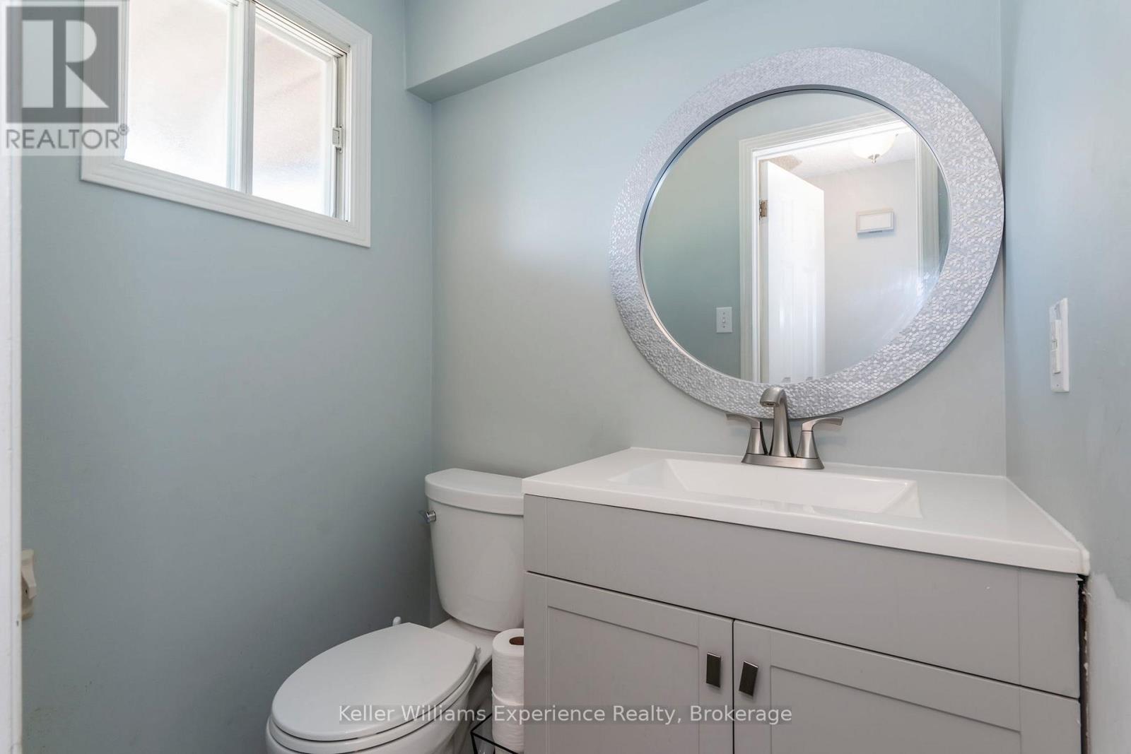 23 Corbett Drive, Barrie, Ontario  L4M 5T1 - Photo 6 - S12256809