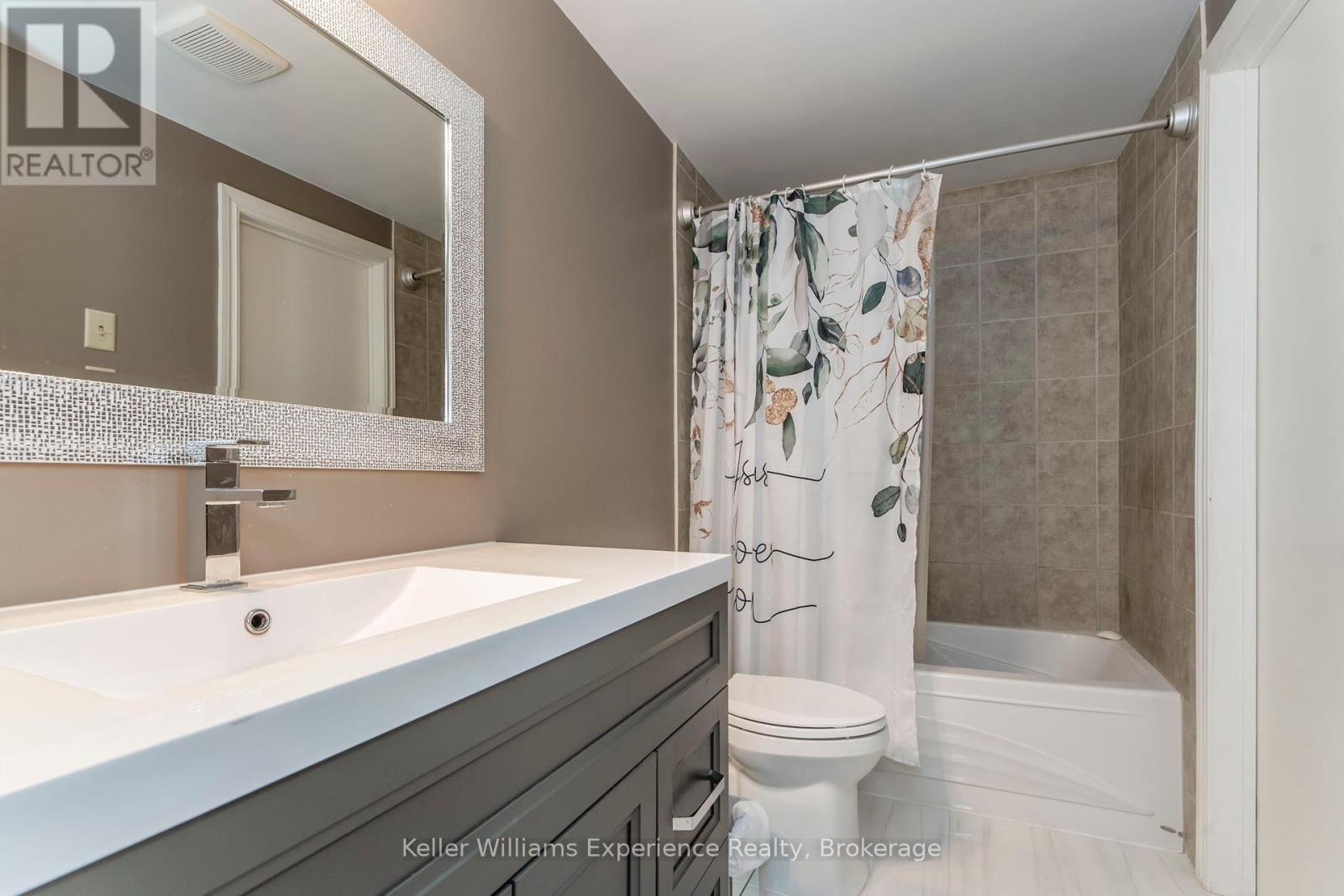 23 Corbett Drive, Barrie, Ontario  L4M 5T1 - Photo 7 - S12256809