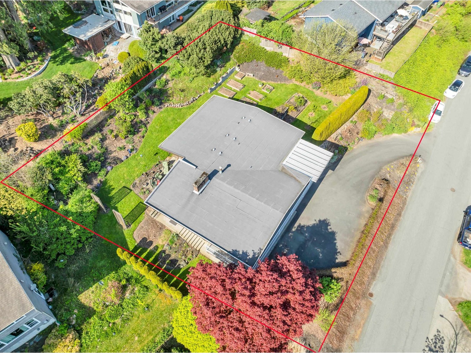 Property at 9995 KENSWOOD DRIVE image 3