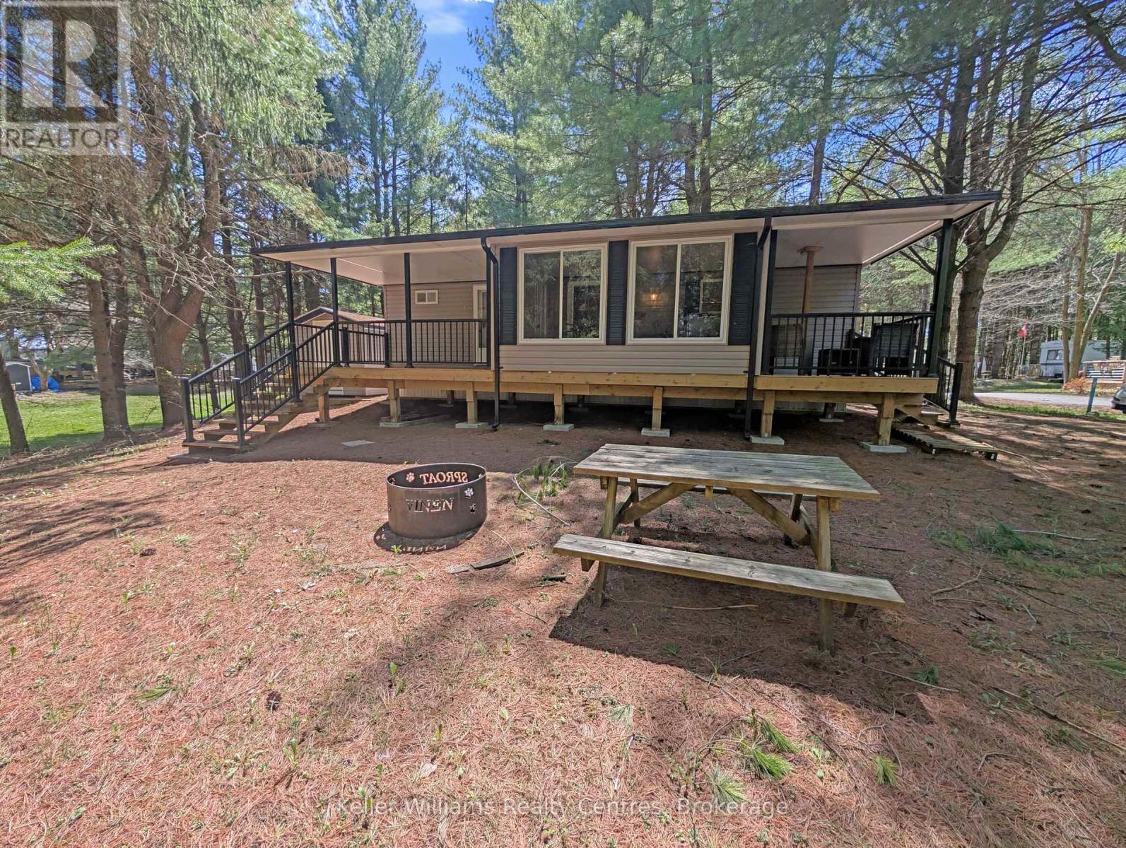 P27 - 13 Southline Avenue, Huron-Kinloss, Ontario  N0G 2B0 - Photo 3 - X12256754
