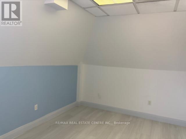 300 - 12 Morgan Avenue, Markham, Ontario  L3T 1R1 - Photo 4 - N12256599